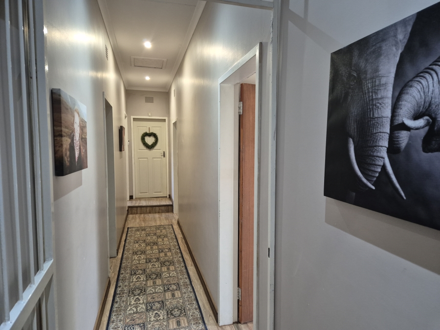 4 Bedroom Property for Sale in Wilkoppies North West